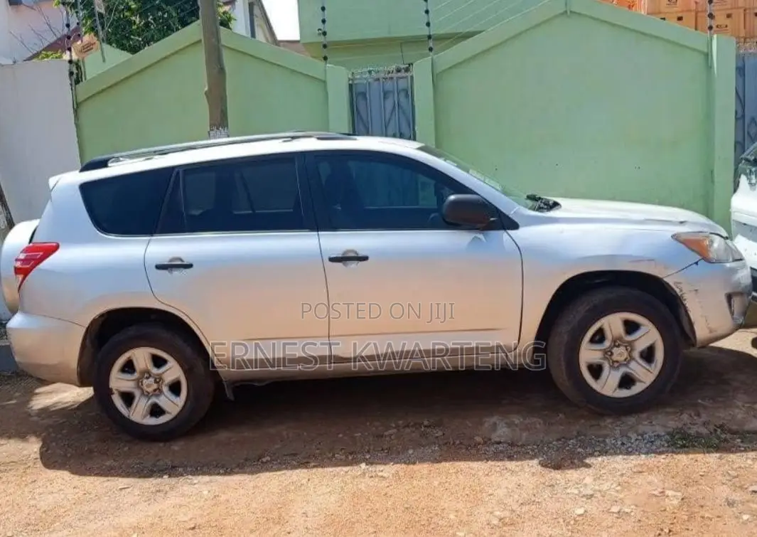 Toyota RAV4 2011 Gray