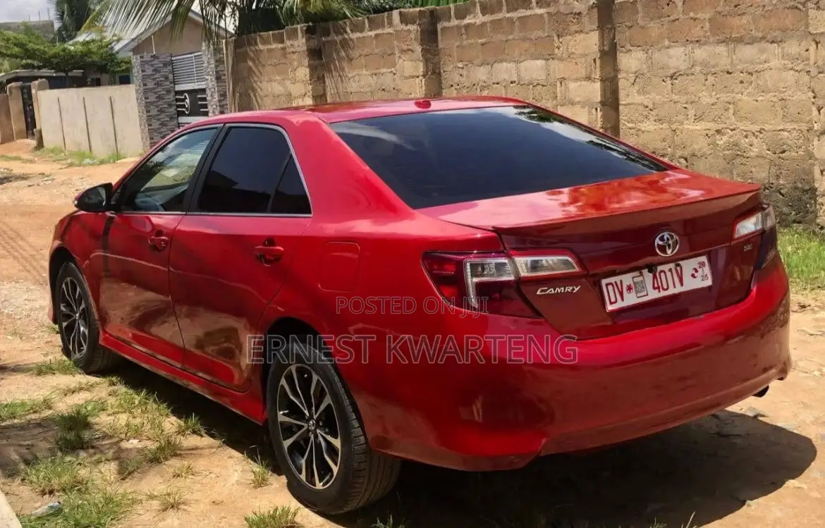 Toyota Camry 2014 Red