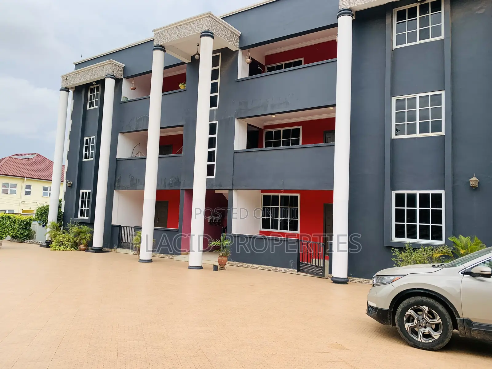 2bdrm Apartment in Kwabenya, Dome for rent