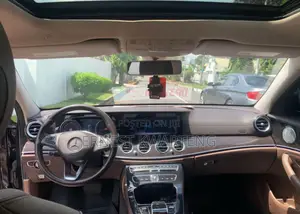 Mercedes-Benz E300 2019 Black