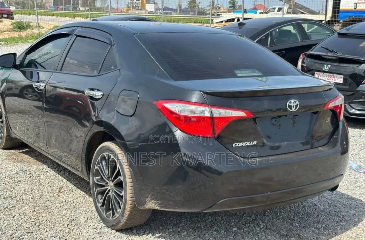 Toyota Corolla 2016 Black