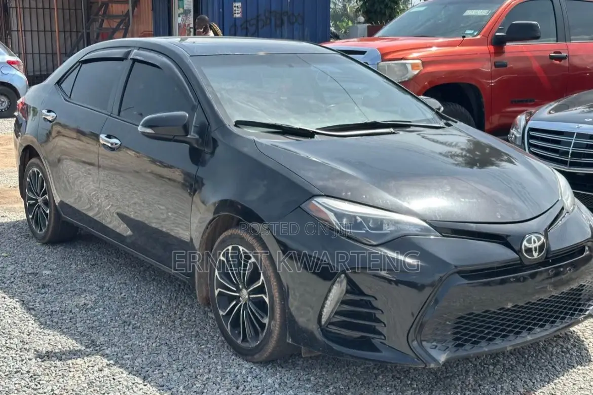 Toyota Corolla 2016 Black