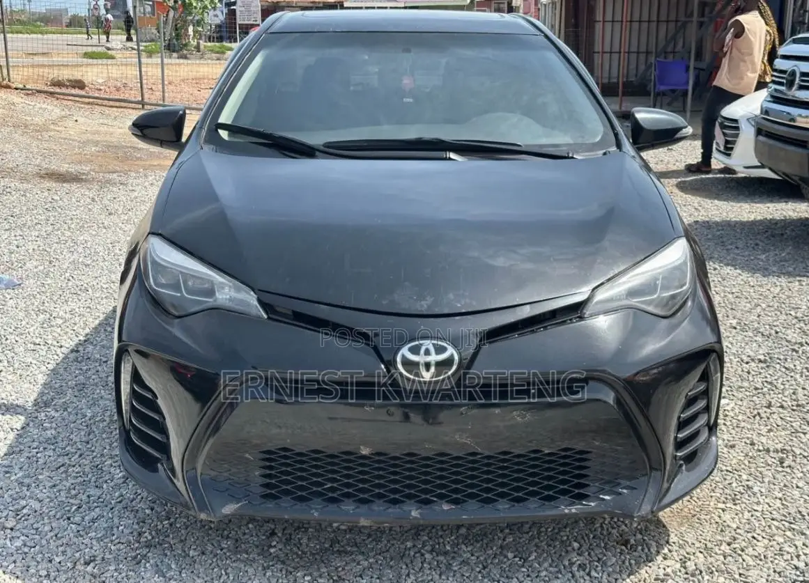Toyota Corolla 2016 Black