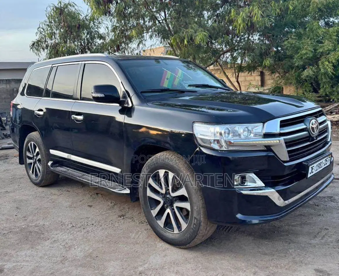 Toyota Land Cruiser 2015 Black