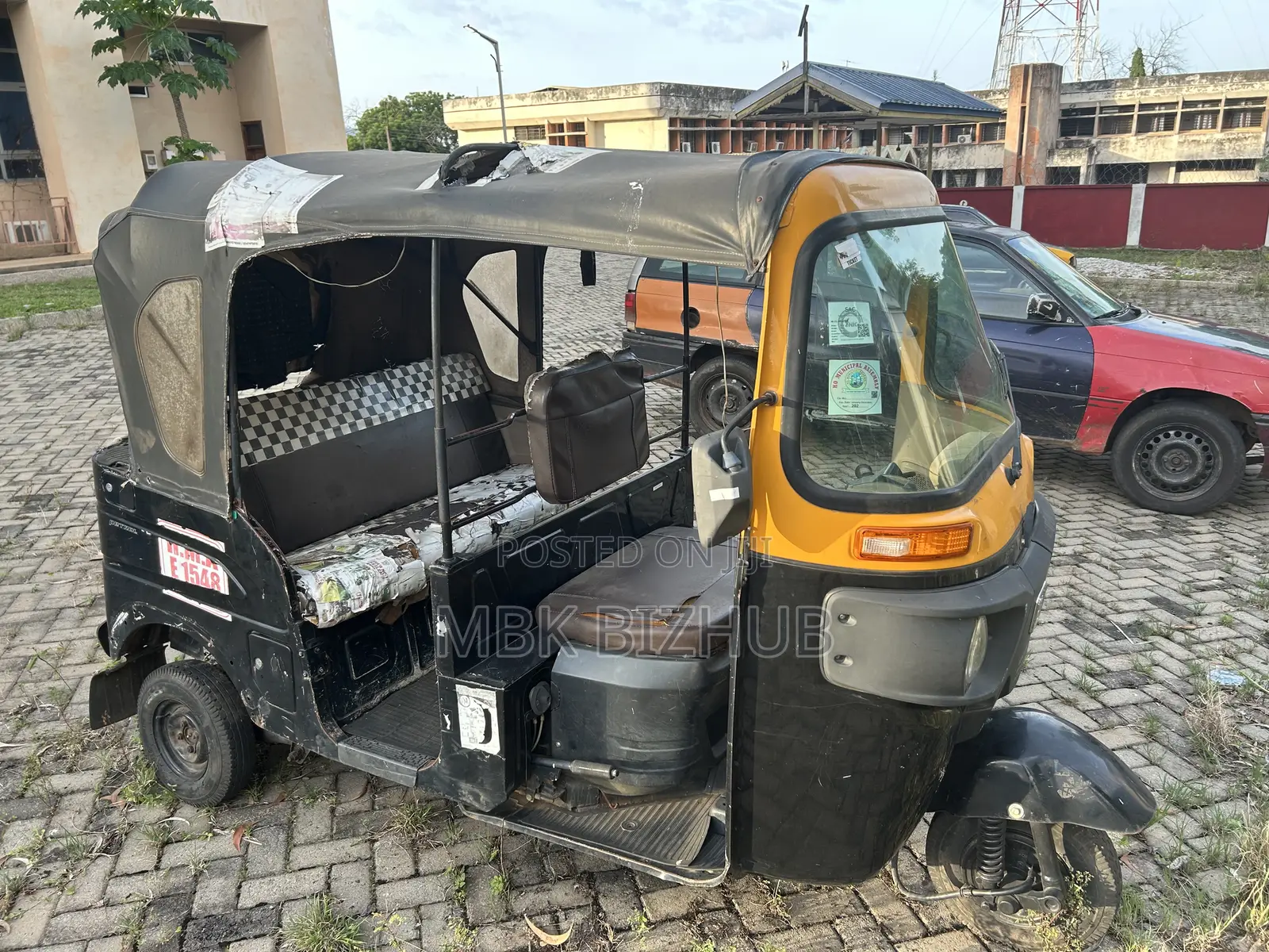 Bajaj RE 2021 Black