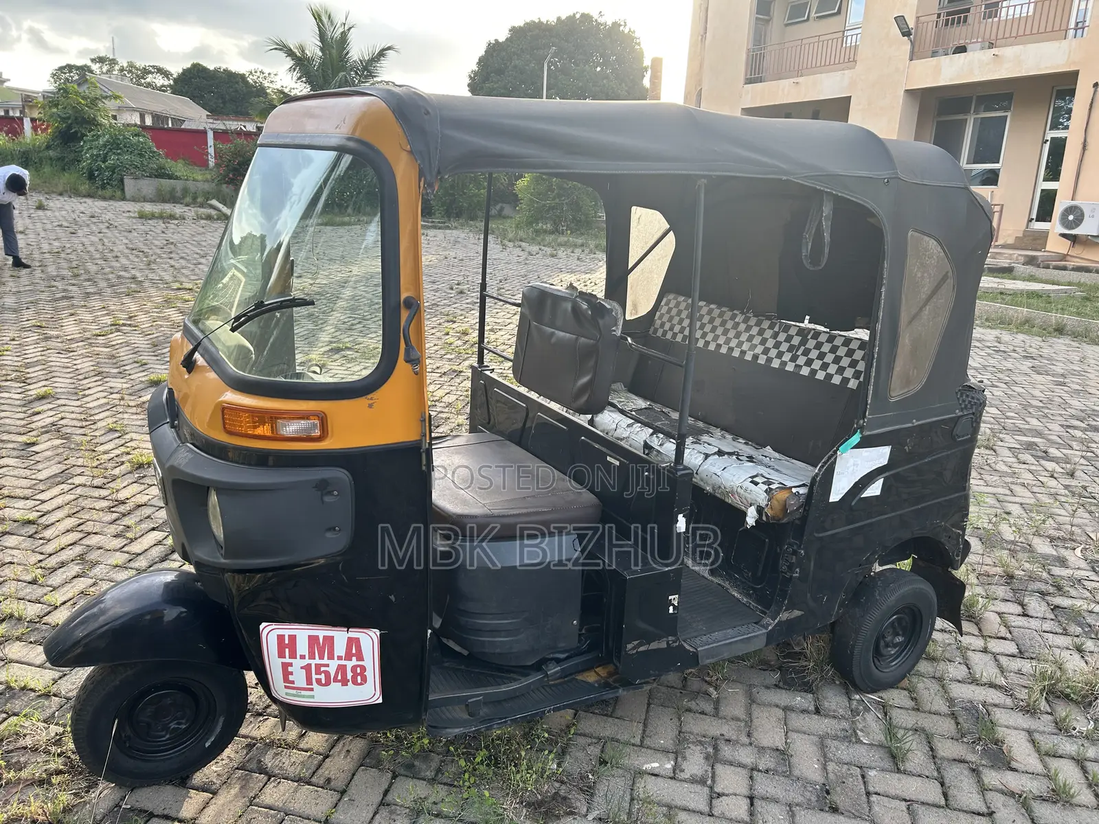 Bajaj RE 2021 Black