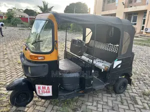 Bajaj RE 2021 Black