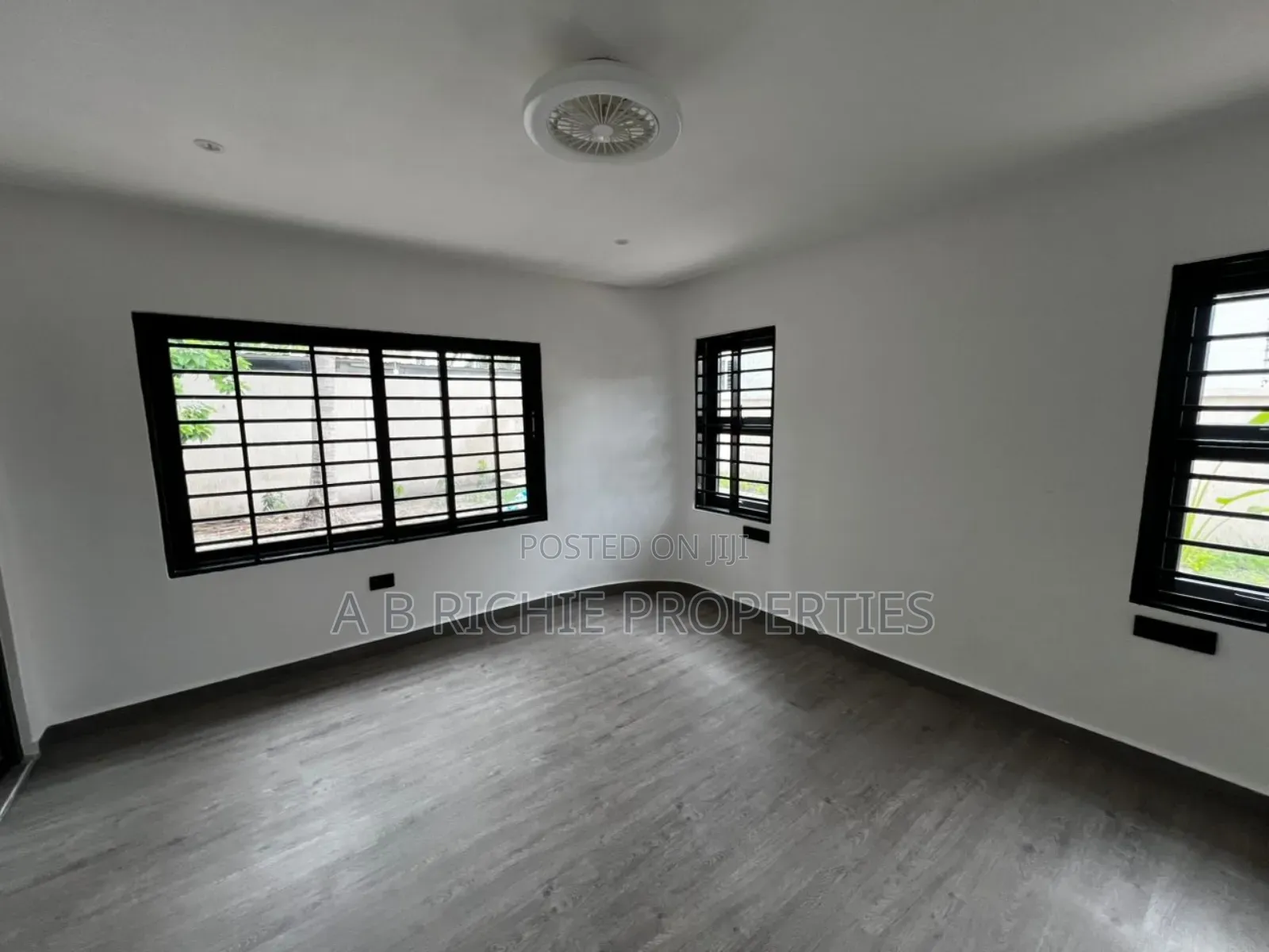 5bdrm Bungalow in Ab Richie Properties, Tseaddo for rent