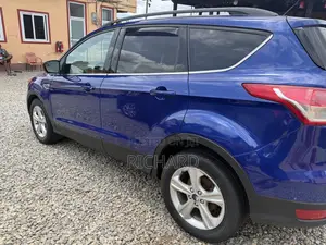 Ford Escape SE 4x4 2016 Blue