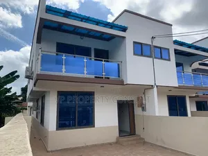 3bdrm House in Oyarifa Mall Area for rent
