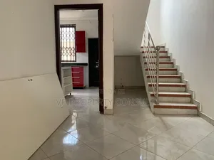 3bdrm House in Oyarifa Mall Area for rent