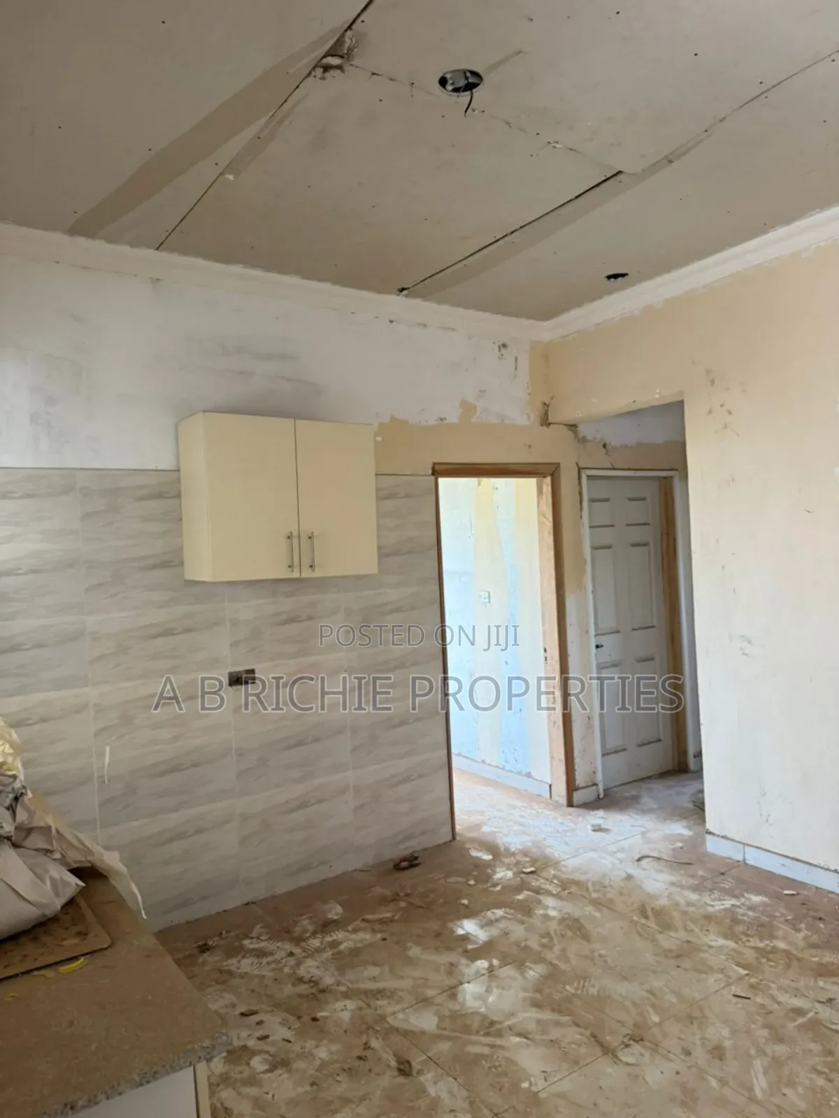 3bdrm Apartment in Ab Richie Properties, Kwabenya for sale
