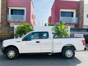 Ford F-150 XLT 4x4 SuperCrew Cab Styleside 6.5 ft. box 157 in. WB 2019