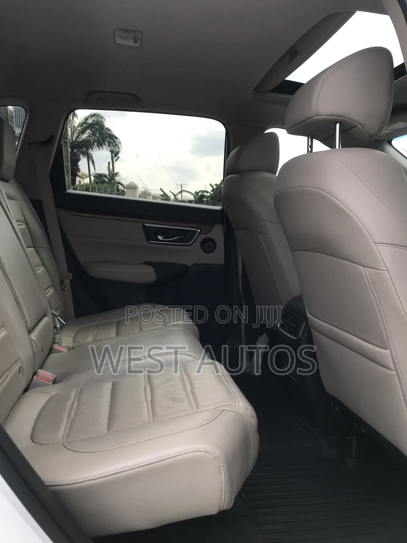 Honda CR-V Touring AWD 2019 White