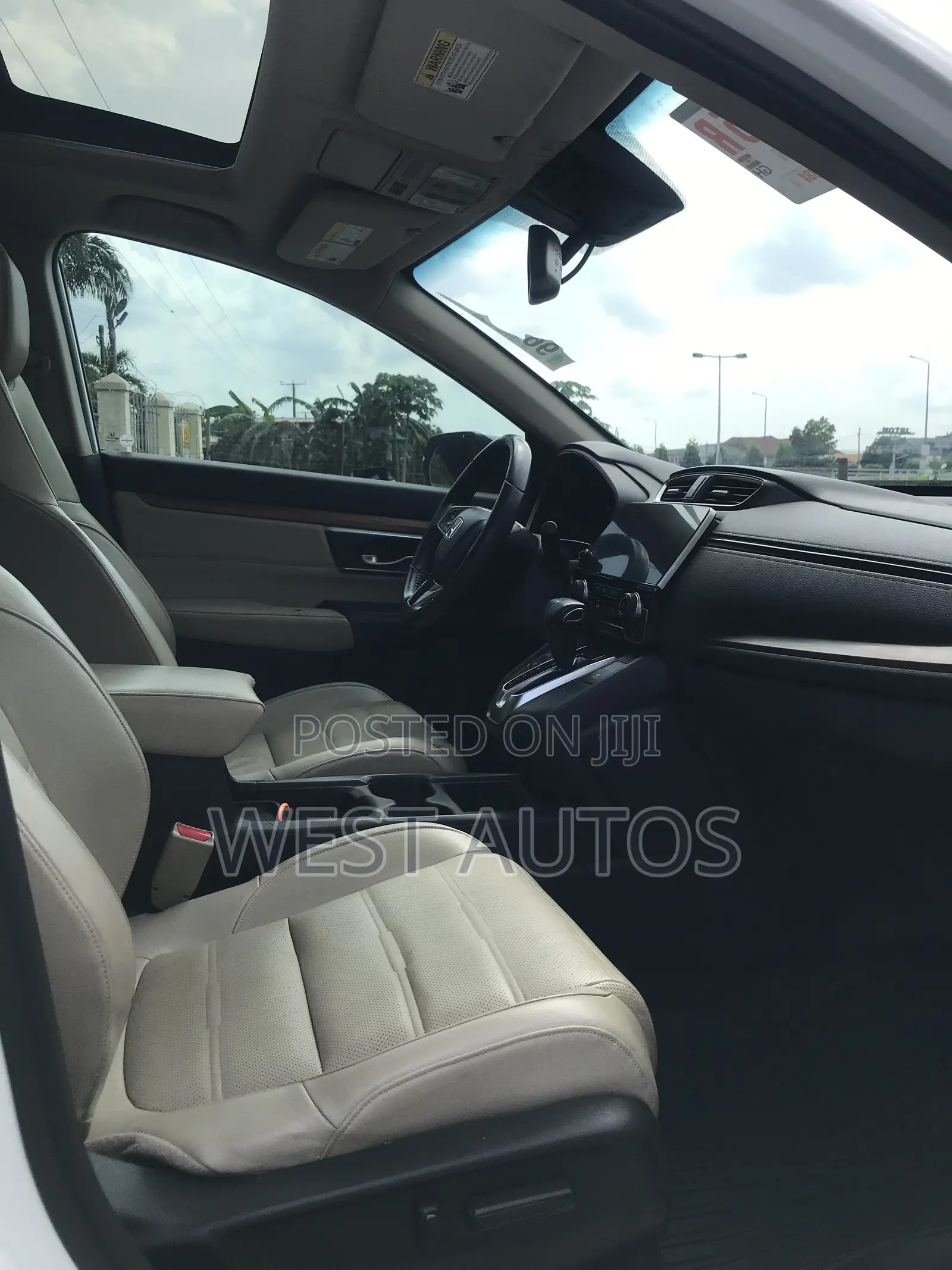 Honda CR-V Touring AWD 2019 White