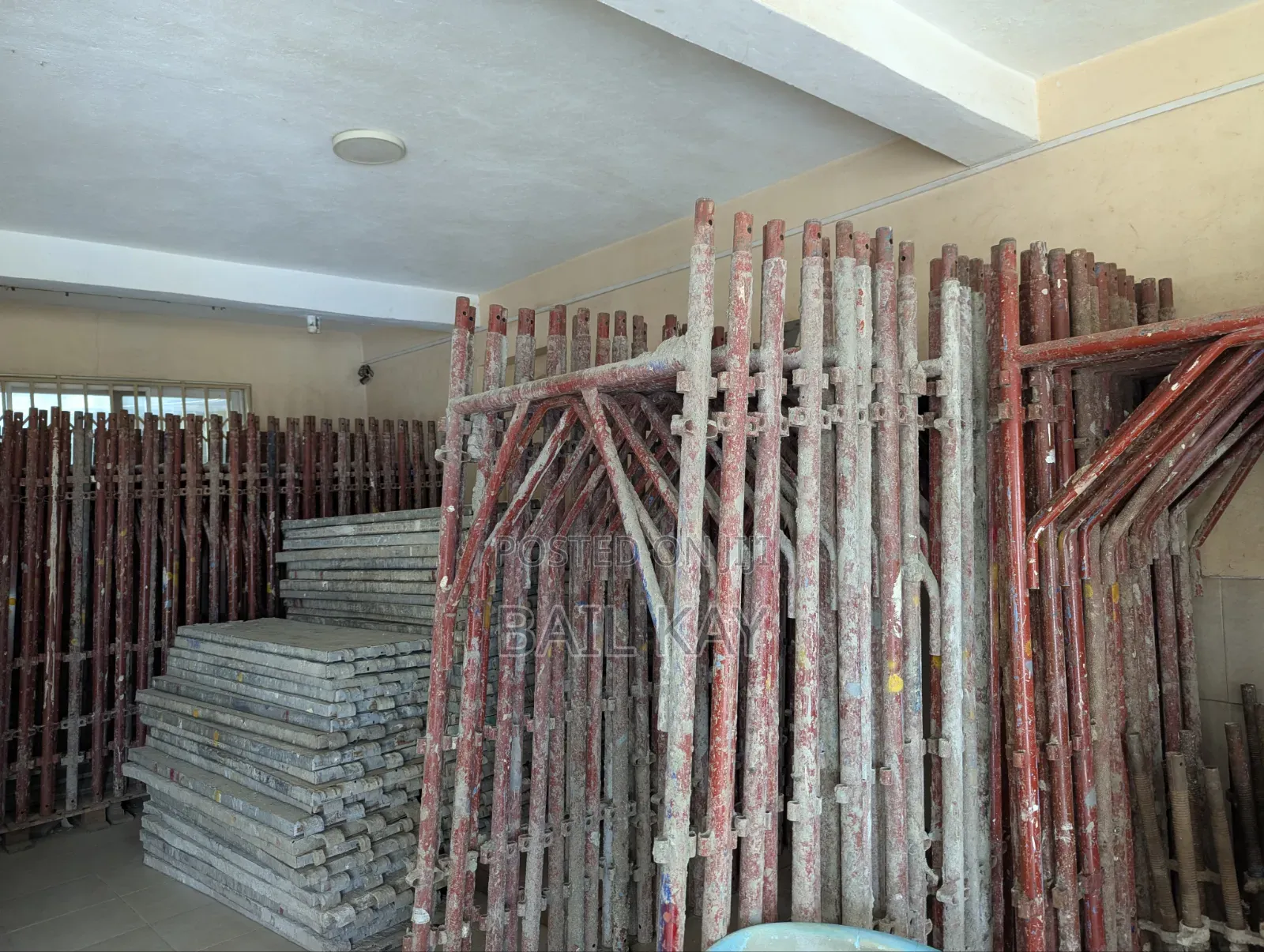 A Galvanized Foreign Scaffolds for Rent