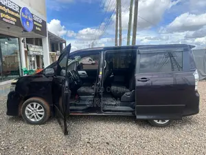 Toyota Voxy 2012 Blue