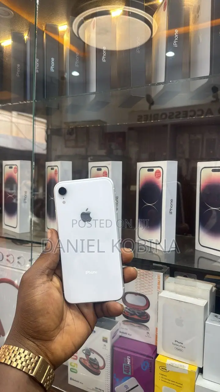 New Apple iPhone XR 128 GB Blue
