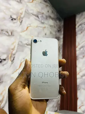 Apple iPhone 7 32 GB Gold