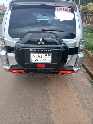 Mitsubishi Pajero 2012