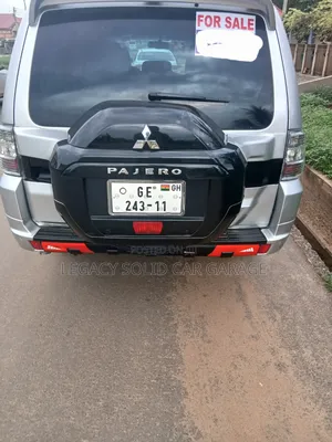 Mitsubishi Pajero 2012