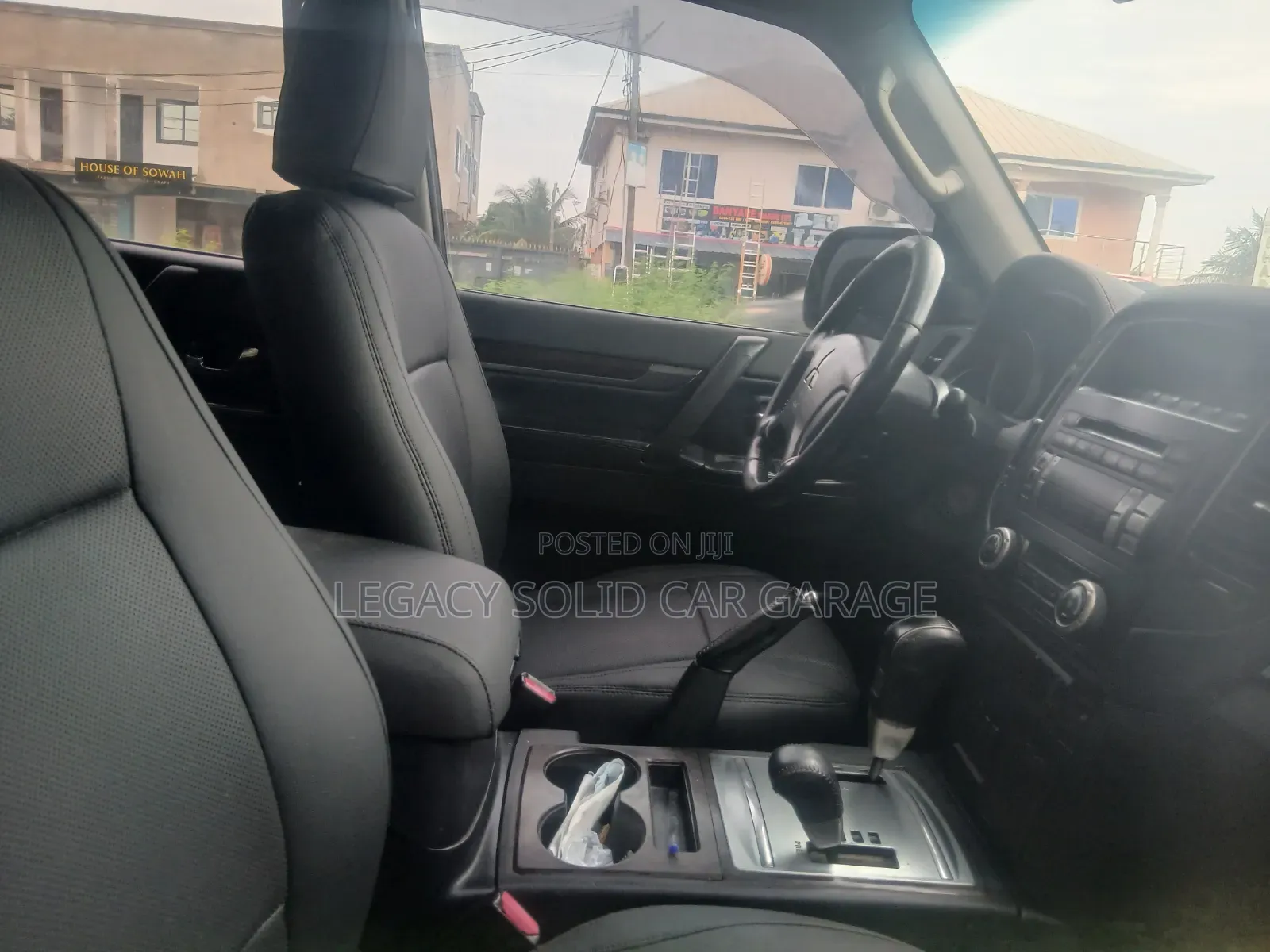 Mitsubishi Pajero 2012
