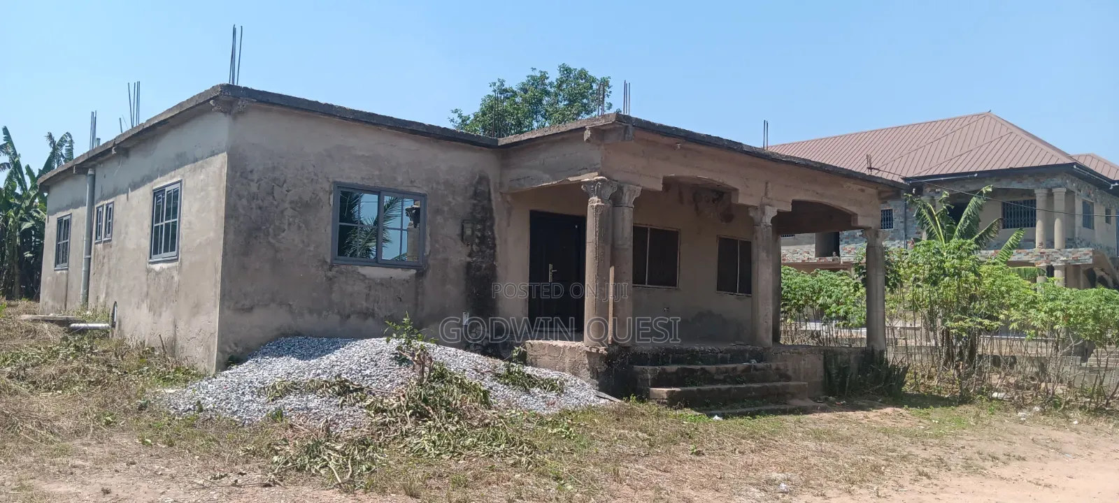 6bdrm House in Nsawam Adoagyiri Municipal for sale