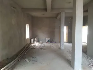 6bdrm House in Nsawam Adoagyiri Municipal for sale