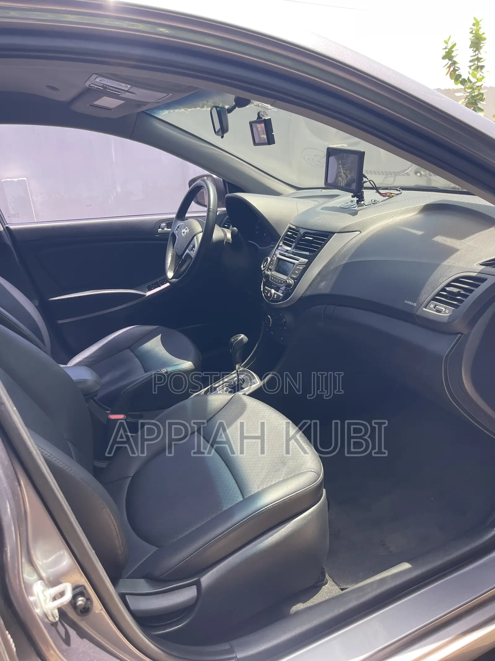 Hyundai Accent SE Sedan 2016 Silver