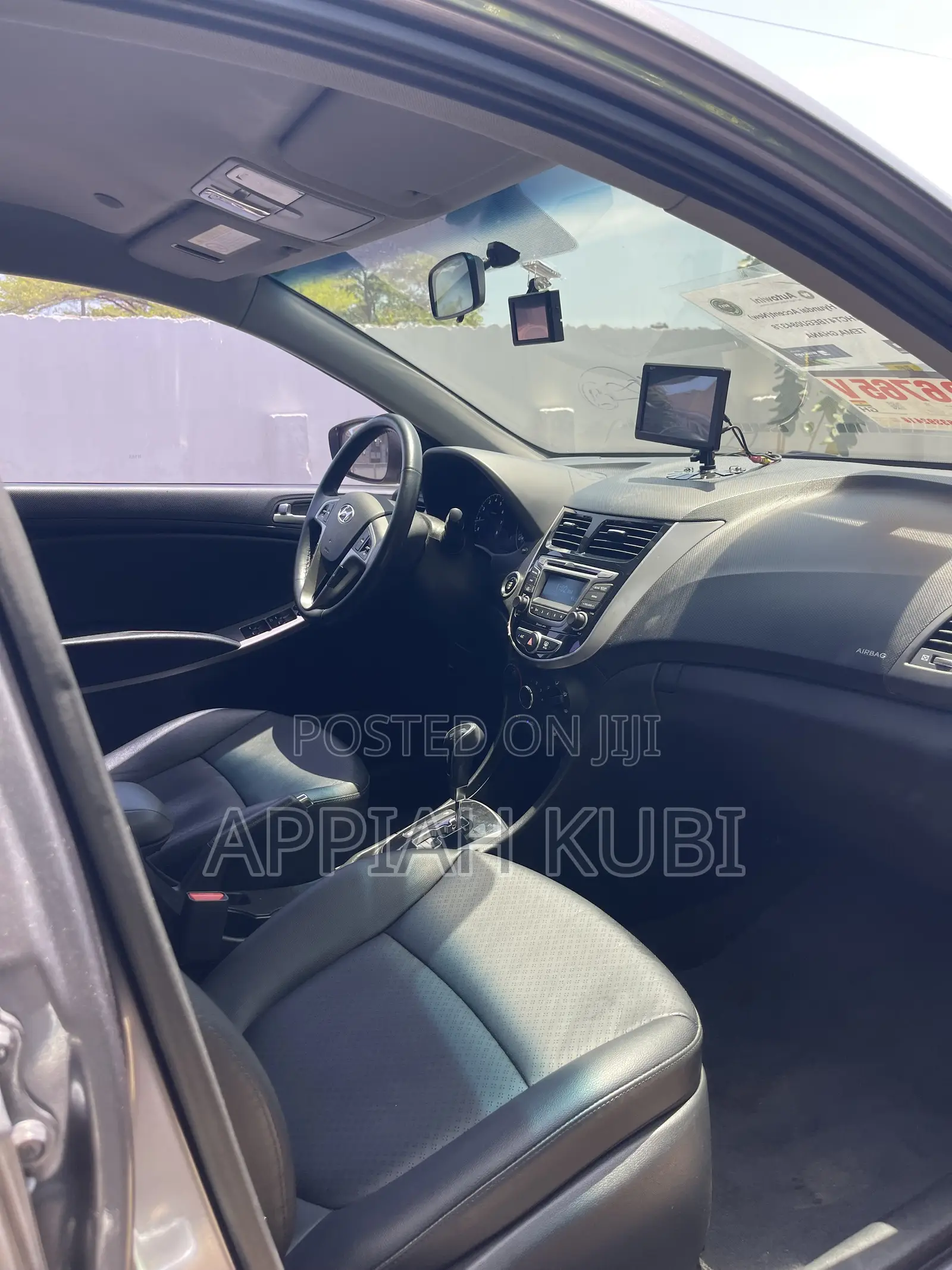Hyundai Accent SE Sedan 2016 Silver