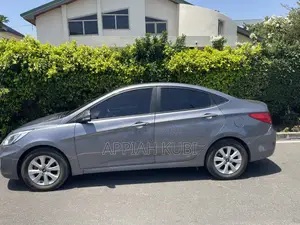 Hyundai Accent SE Sedan 2016 Silver