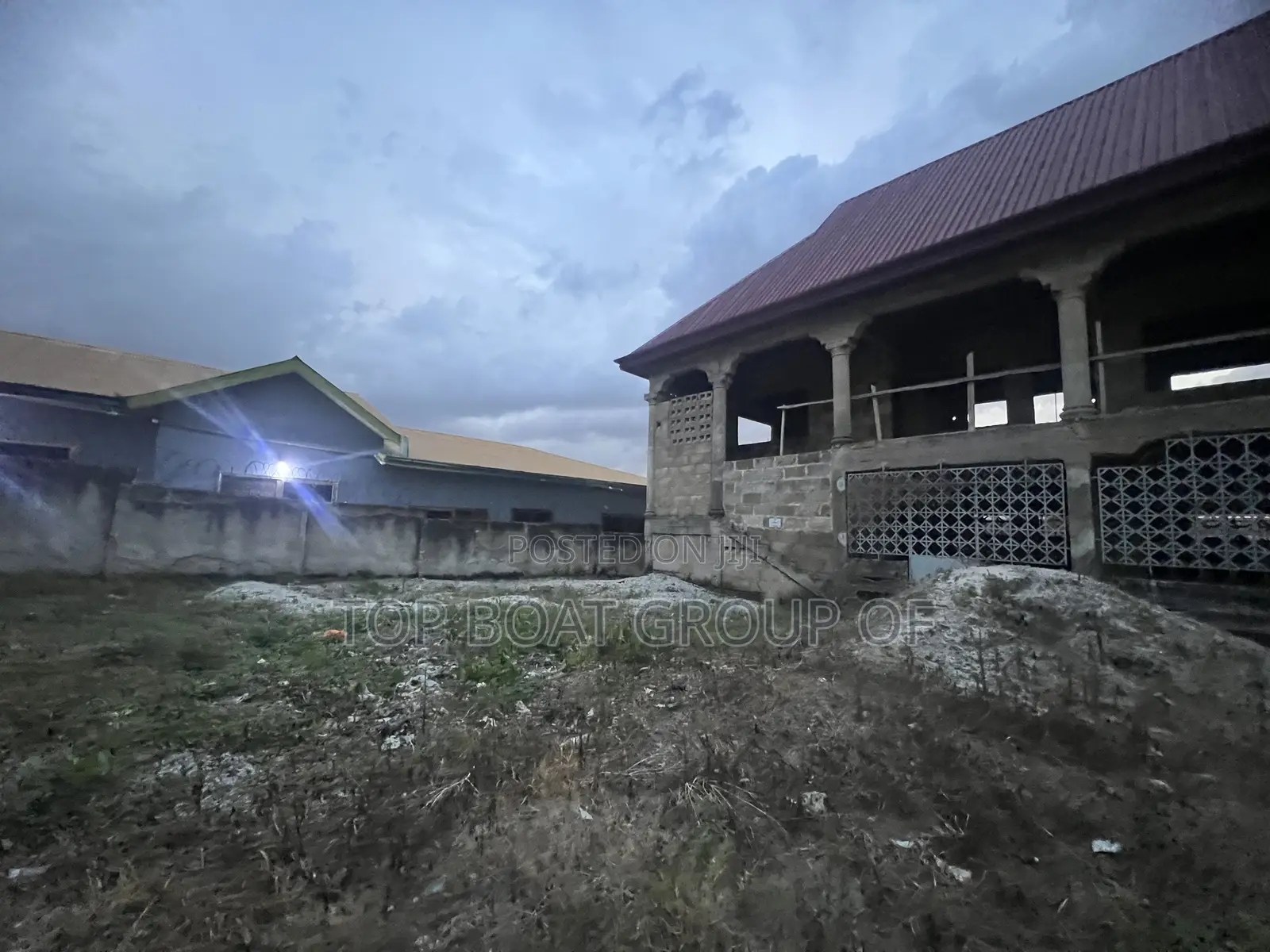 8bdrm House in Top Boat Group Of, Kumasi Metropolitan for sale