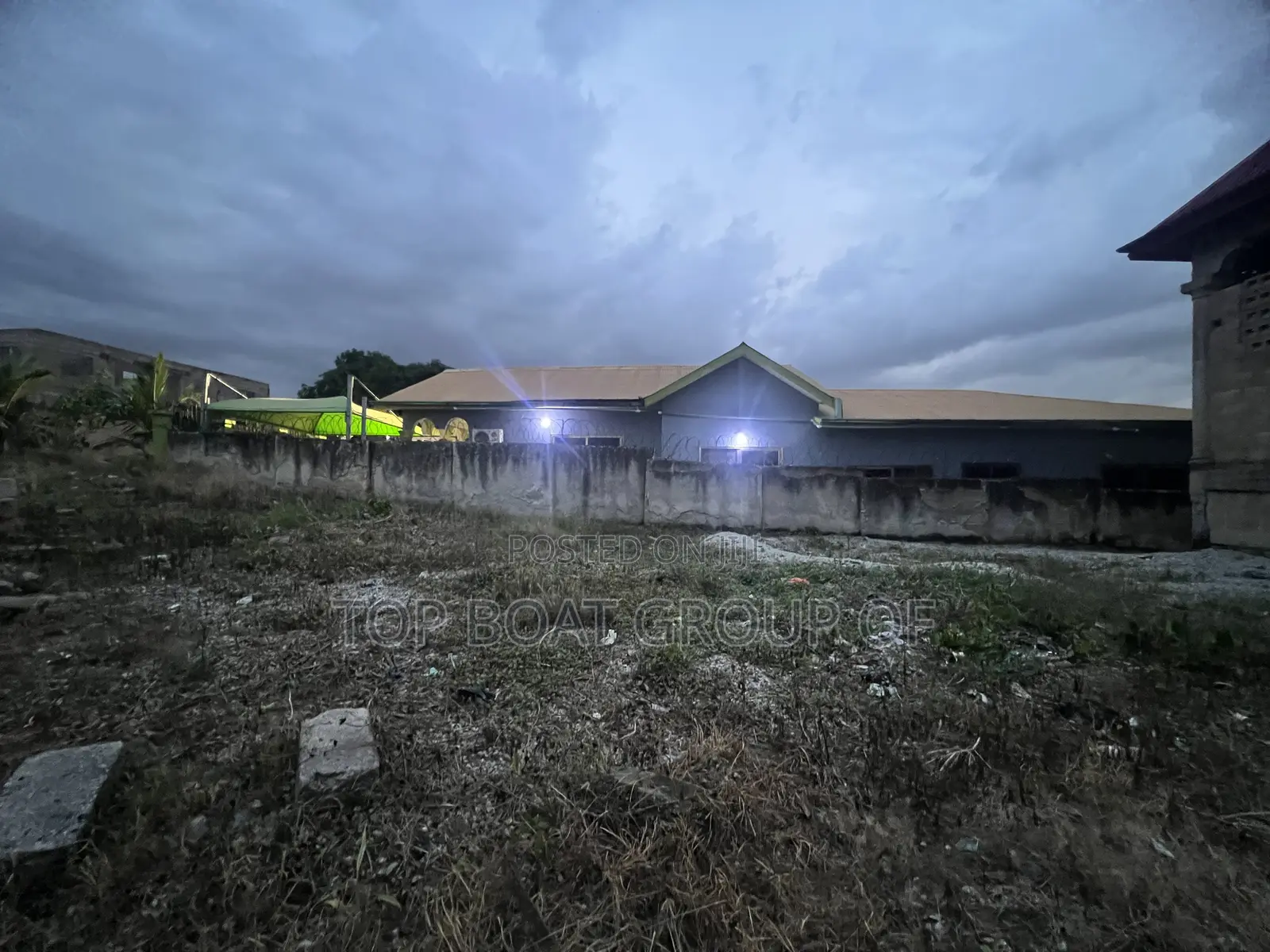 8bdrm House in Top Boat Group Of, Kumasi Metropolitan for sale