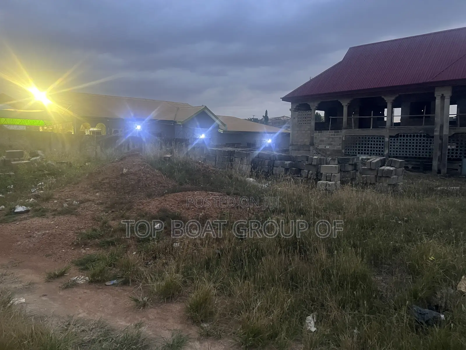 8bdrm House in Top Boat Group Of, Kumasi Metropolitan for sale