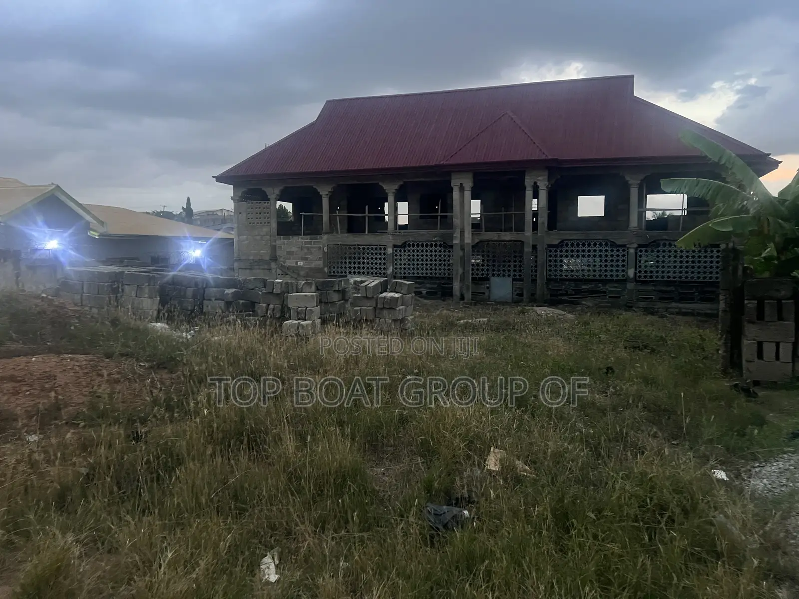 8bdrm House in Top Boat Group Of, Kumasi Metropolitan for sale