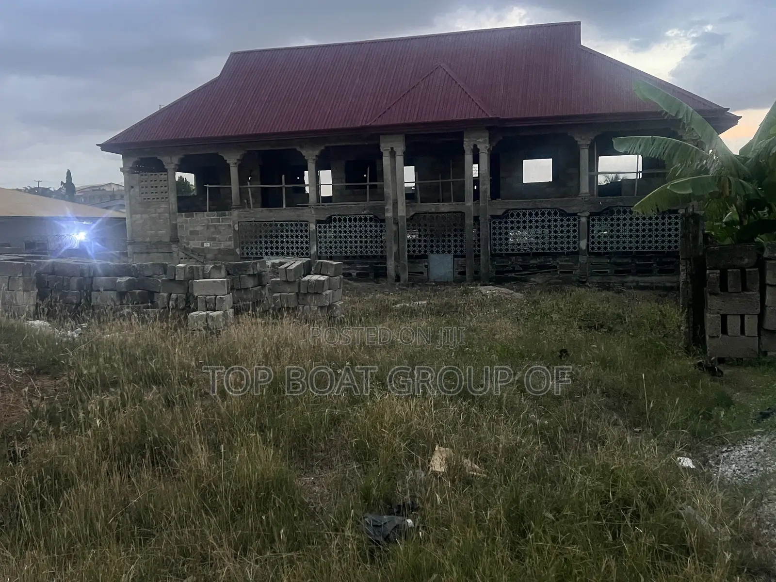 8bdrm House in Top Boat Group Of, Kumasi Metropolitan for sale