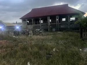 8bdrm House in Top Boat Group Of, Kumasi Metropolitan for sale