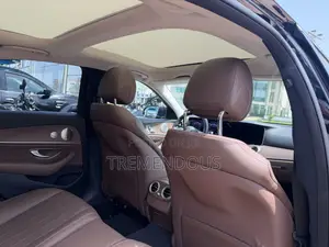 Mercedes-Benz E300 2022 Black