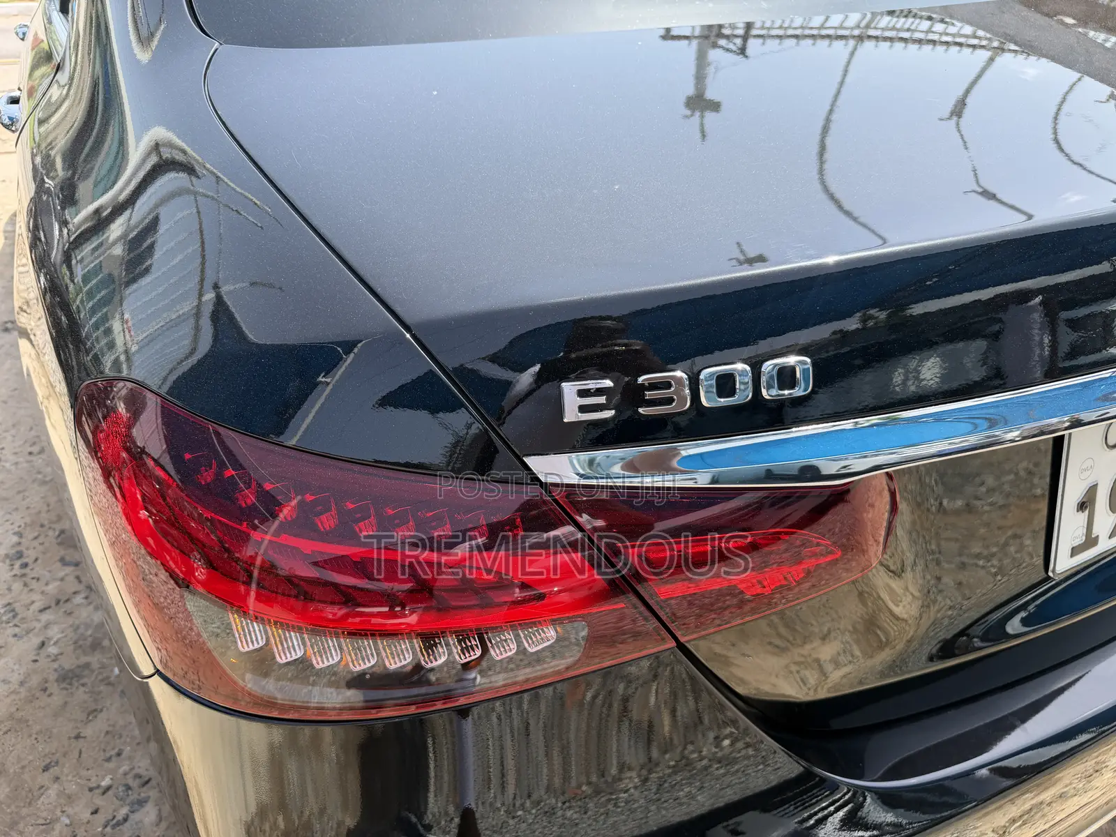Mercedes-Benz E300 2022 Black