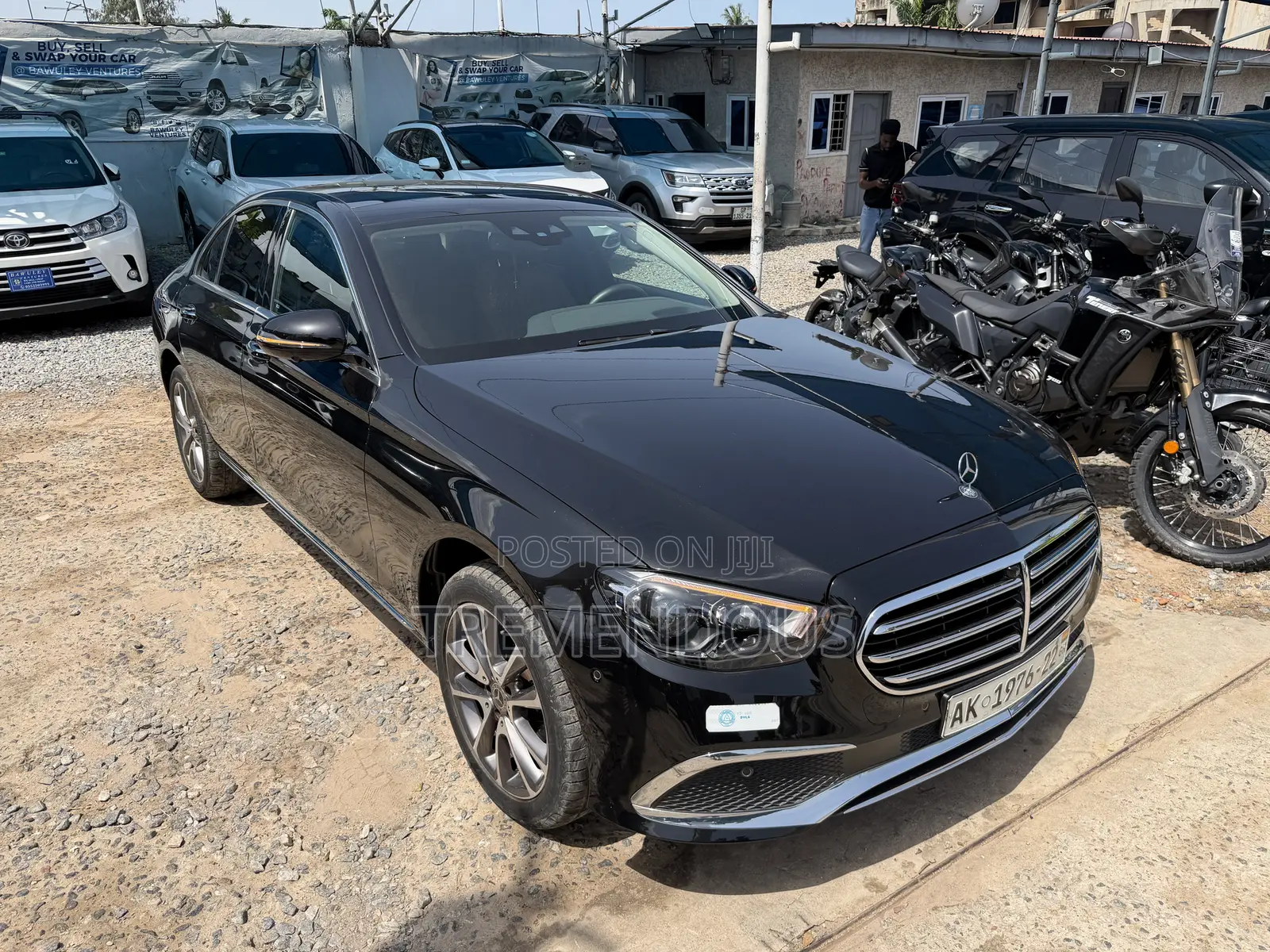 Mercedes-Benz E300 2022 Black