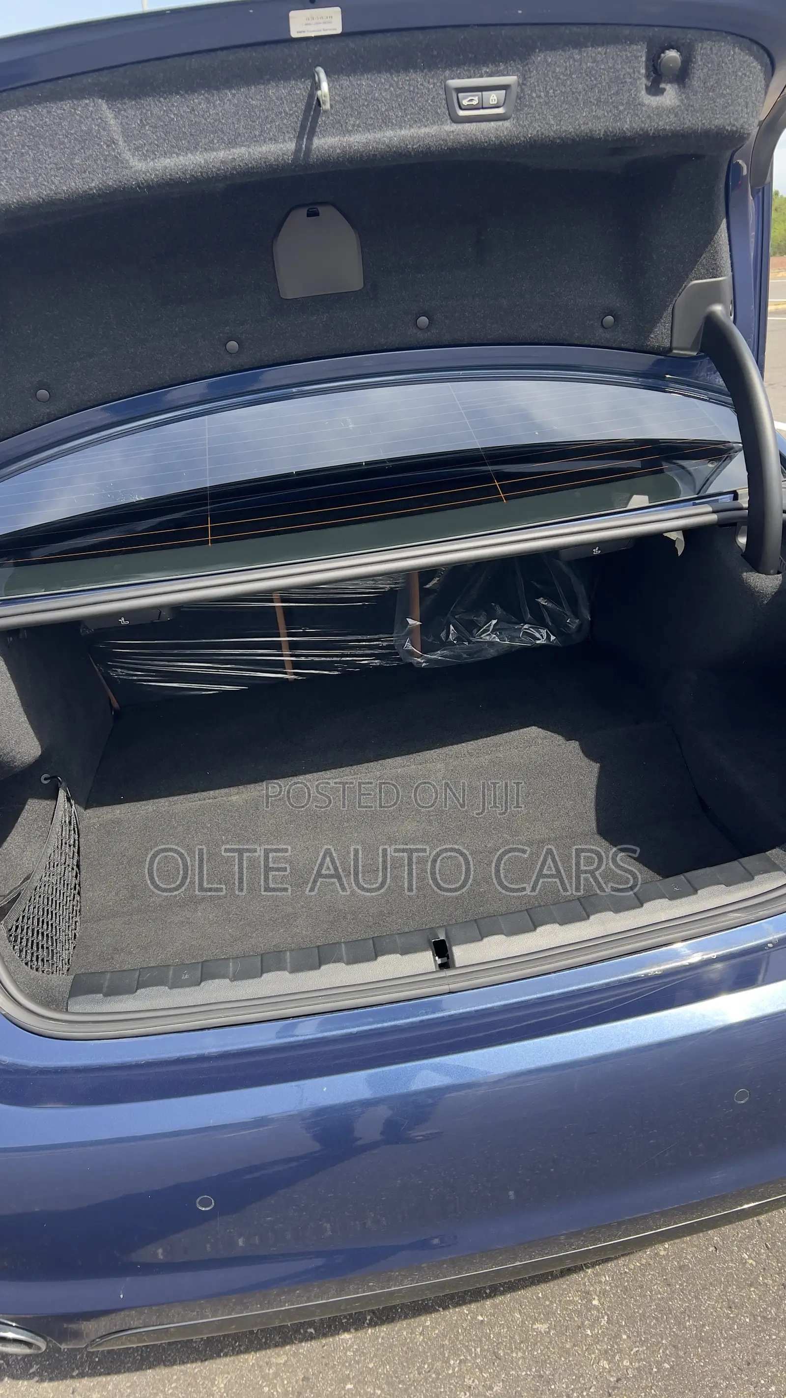 BMW 3 Series 330e Hybrid RWD 2021 Blue