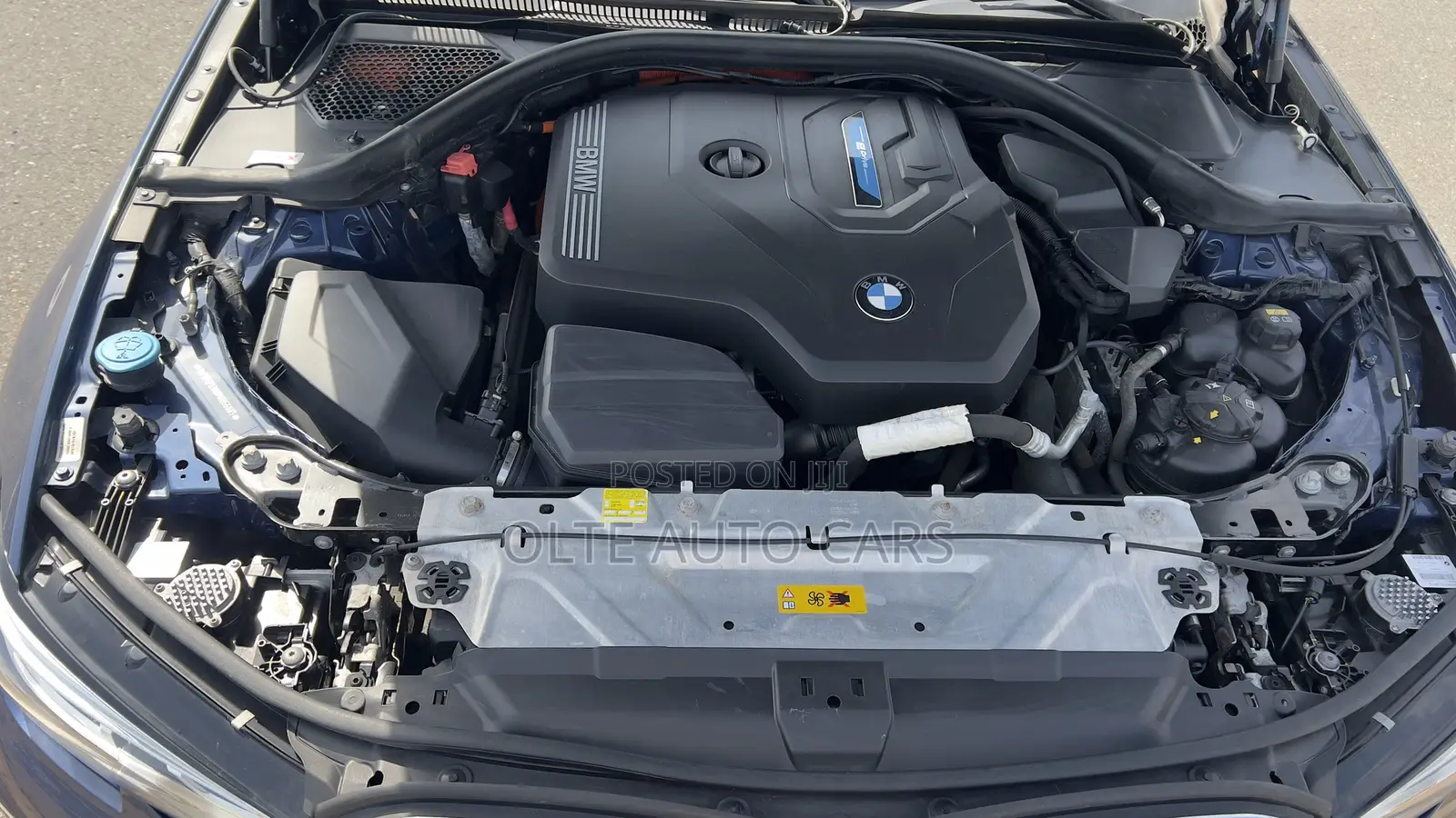 BMW 3 Series 330e Hybrid RWD 2021 Blue