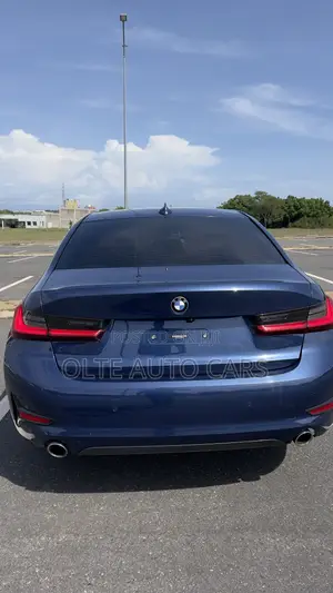 BMW 3 Series 330e Hybrid RWD 2021 Blue