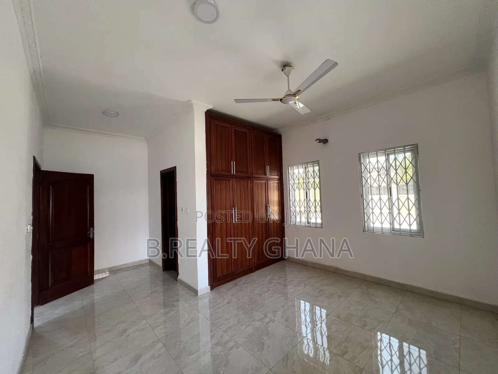 3bdrm House in Green Hotel Stretch, Spintex for rent