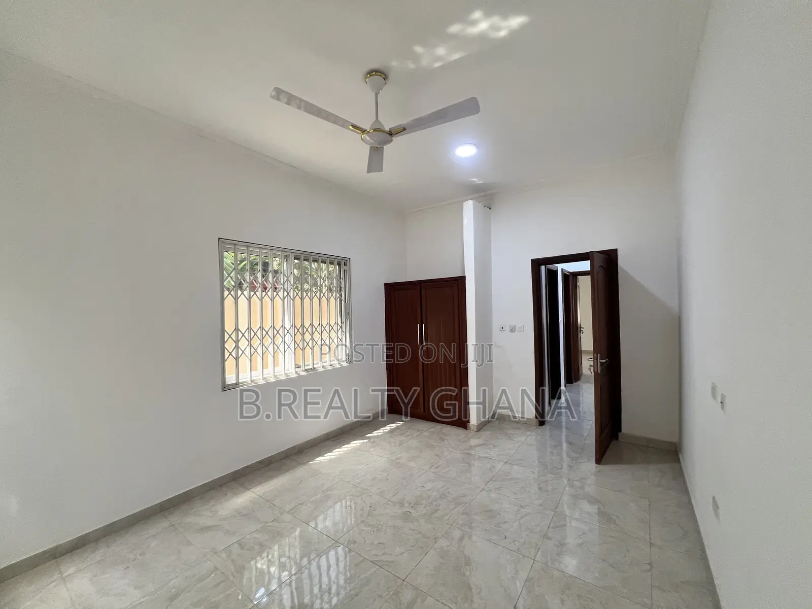 3bdrm House in Green Hotel Stretch, Spintex for rent