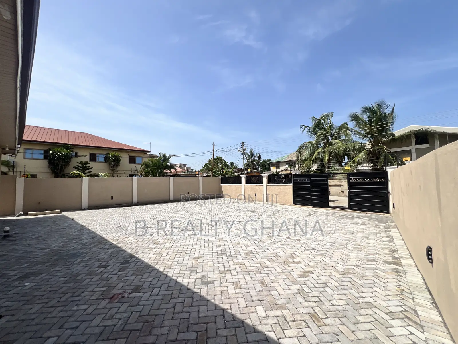 3bdrm House in Green Hotel Stretch, Spintex for rent