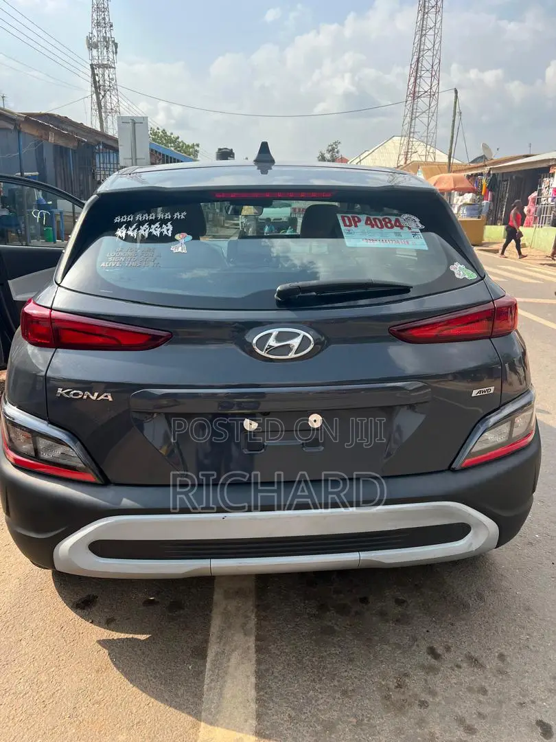 Hyundai Kona SEL 2023 Gray