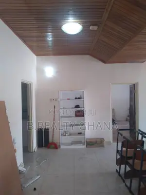 5bdrm House in Grada Estate, Spintex for rent