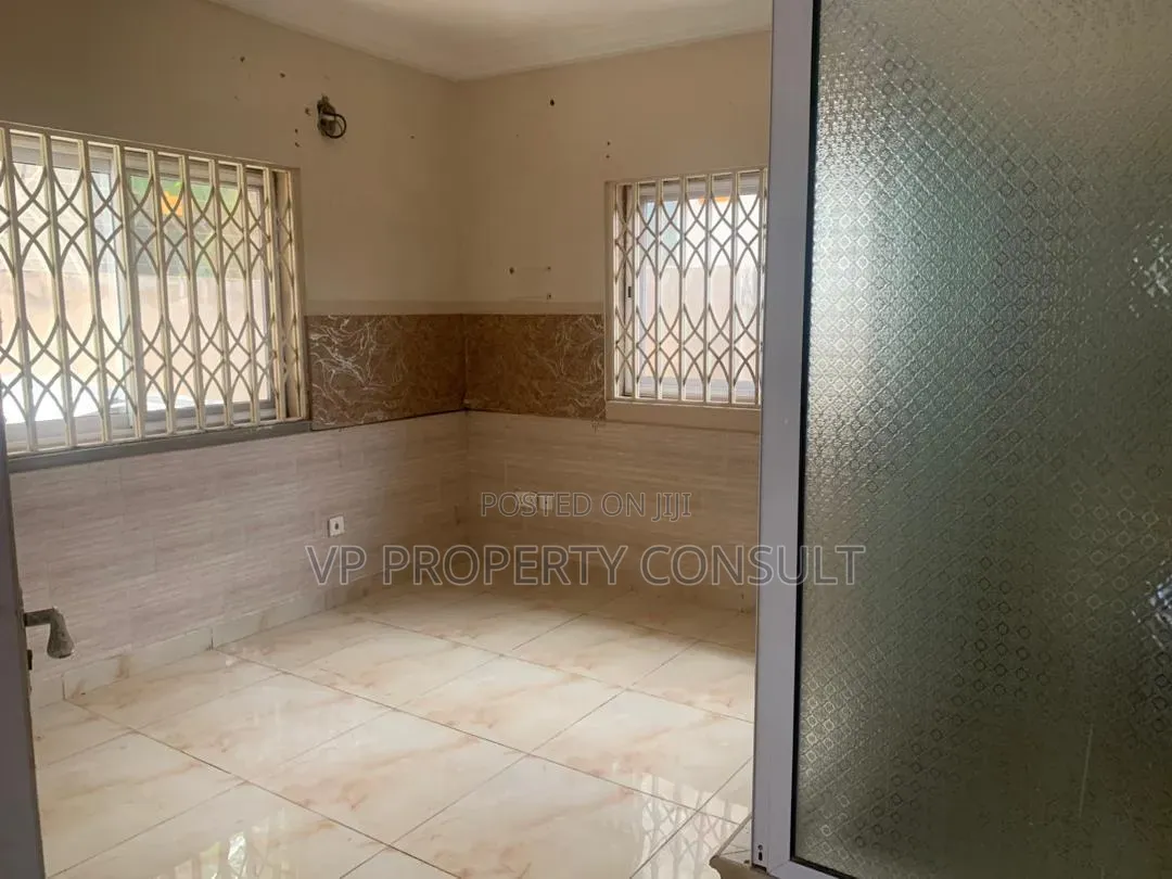 3bdrm House in Oyarifa Mall Area for sale