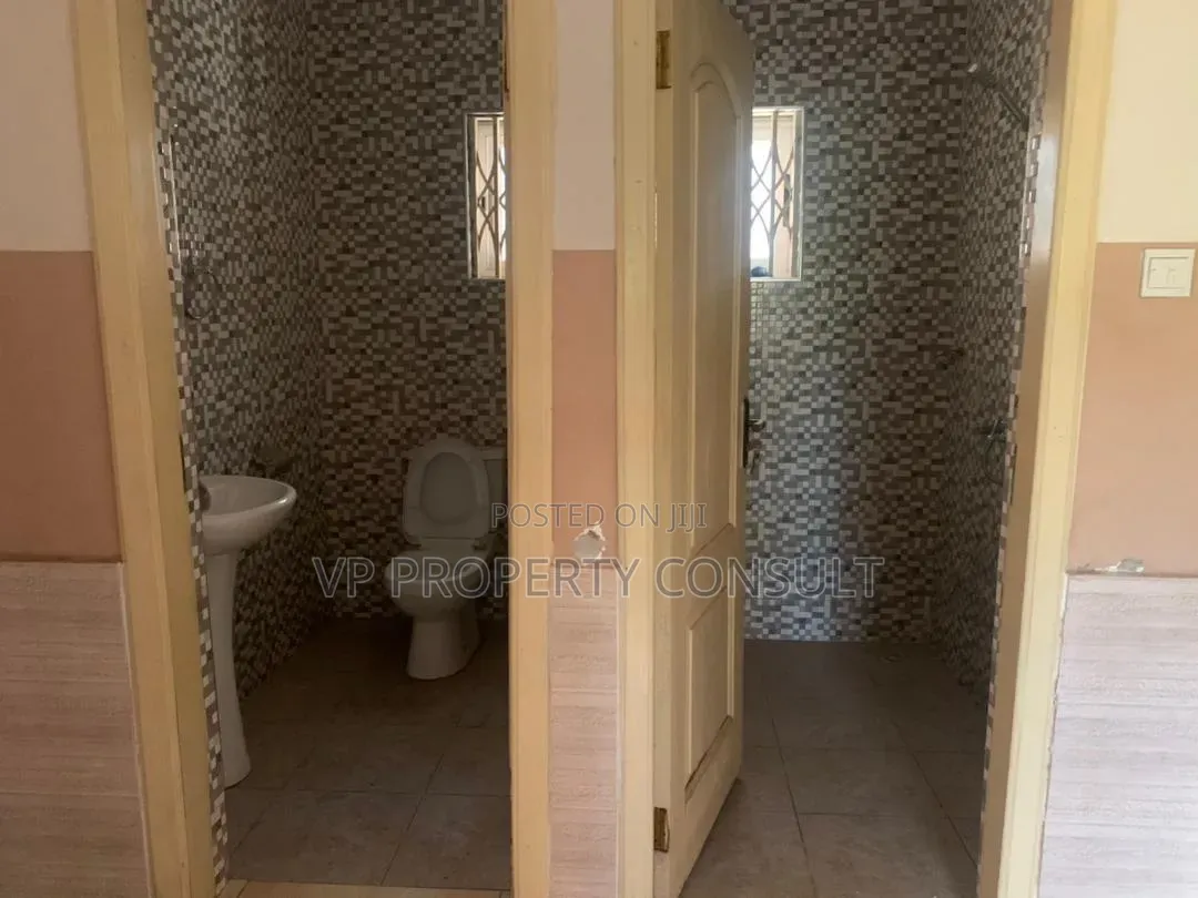 3bdrm House in Oyarifa Mall Area for sale